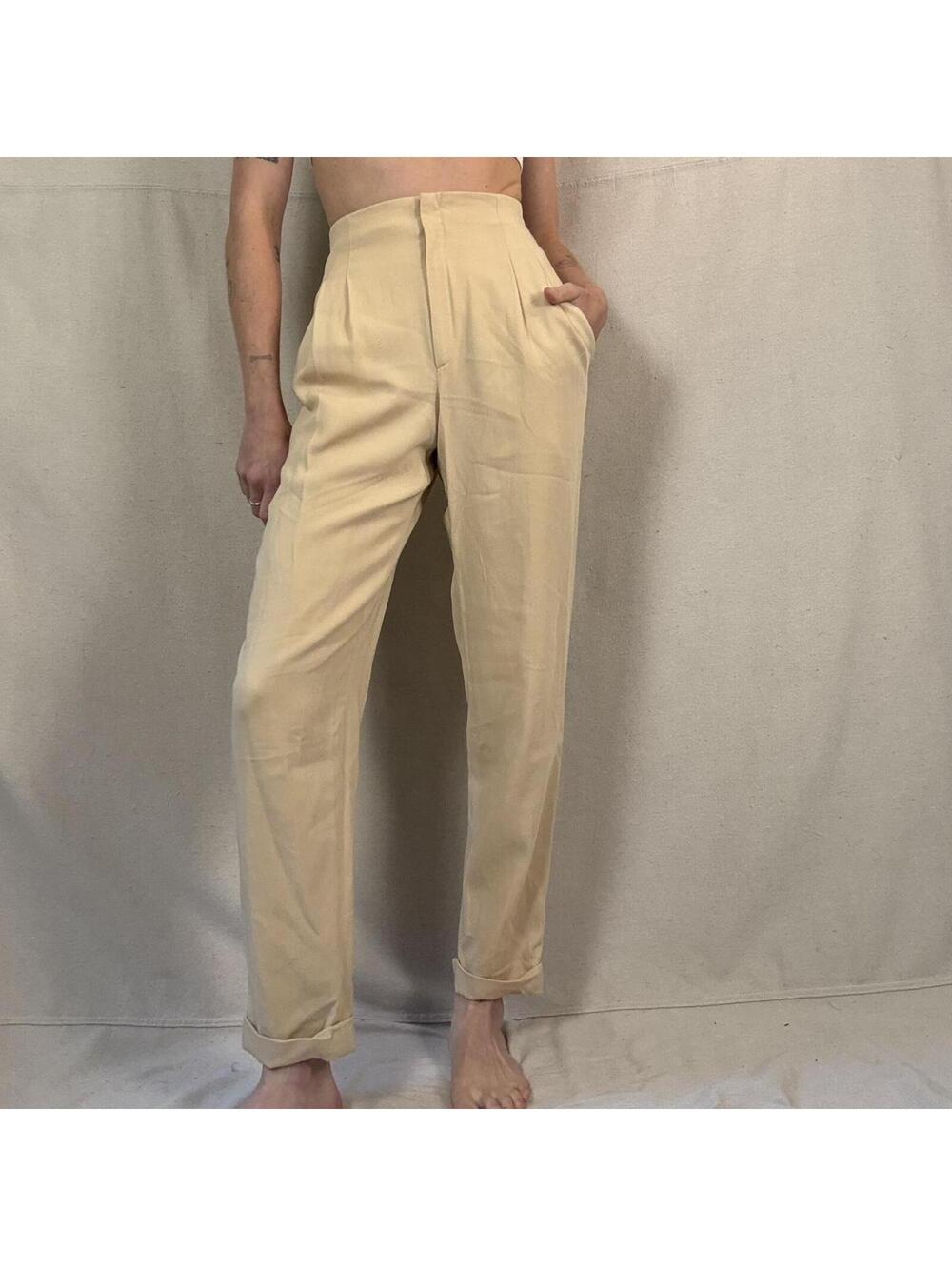 90s Dana Buchman high-waisted trousers 100% pure wool in a warm beige tone
